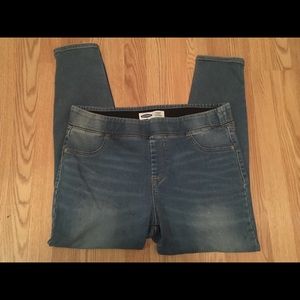 Old Navy Built In Warm Rockstar Jean 